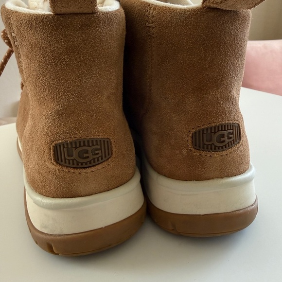 Ugg Lakesider Heritage Women's Brown Ankle Booties Suede Shearling 10 - Picture 3 of 15